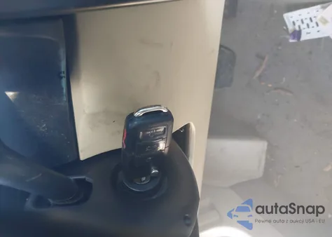 2009 Volkswagen New Beetle 2.5L z USA, uszkodzony, nr VIN 3VWRF31Y49M402056